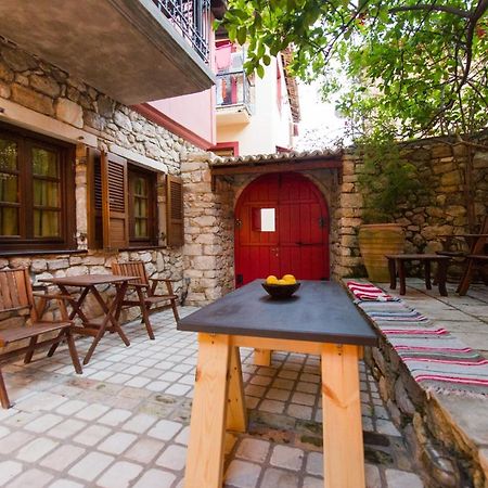 Small Luxury Hotel 1800 Parga Ngoại thất bức ảnh